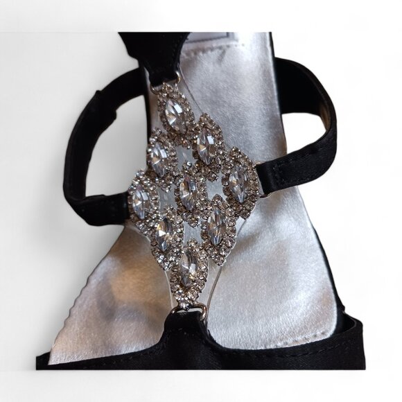 NWOT Touch Ups Black Satin  Crystal Rhinestone Embellished Heels Size 9M - Picture 8 of 12